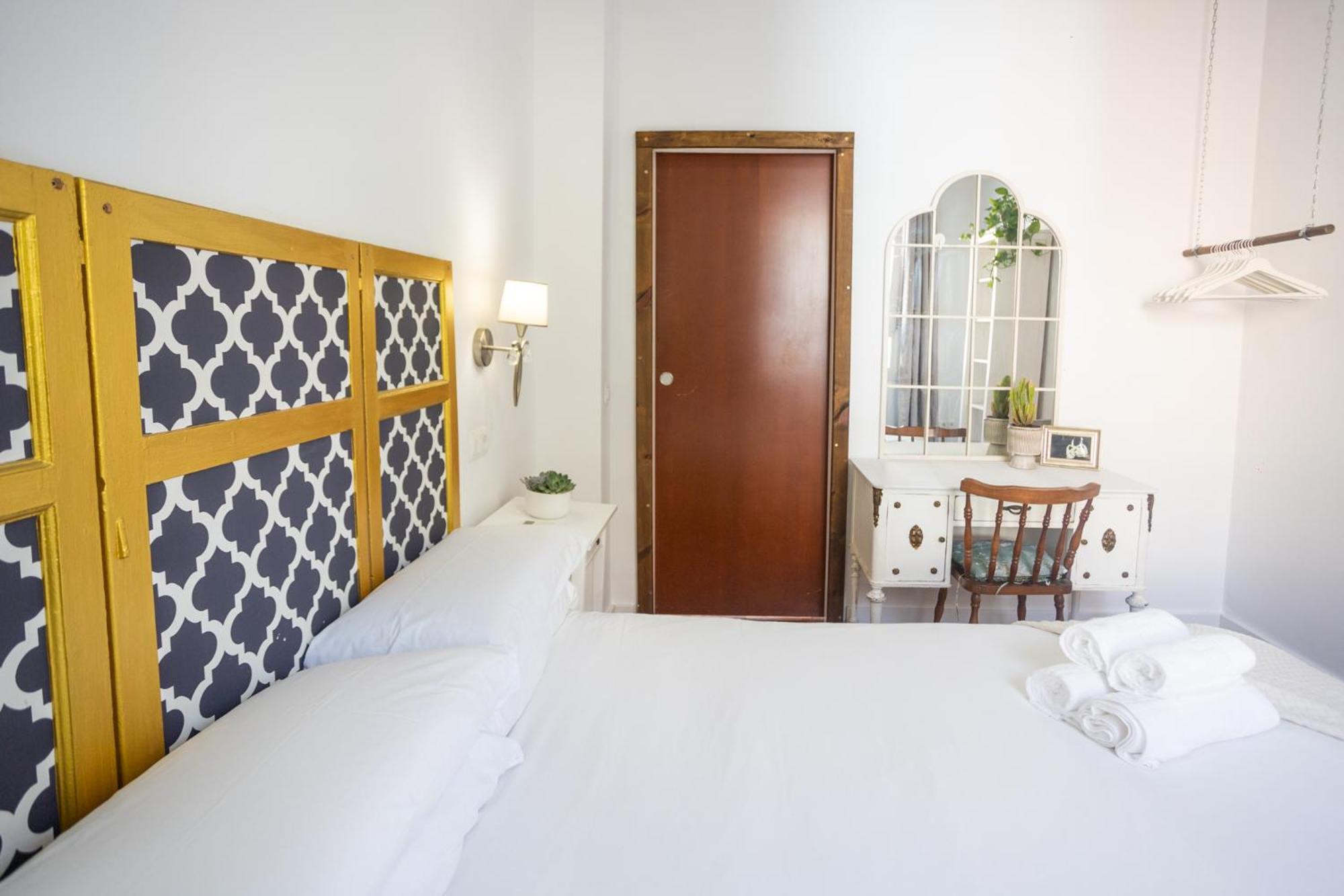 Naim Guest House Malaga Centro Ngoại thất bức ảnh