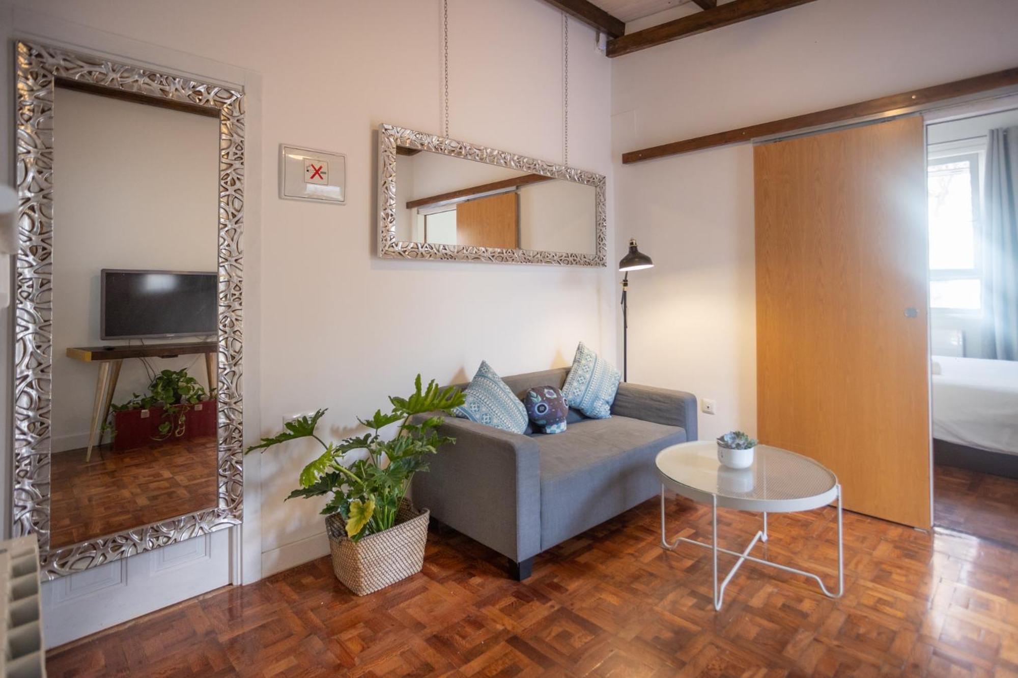 Naim Guest House Malaga Centro Ngoại thất bức ảnh